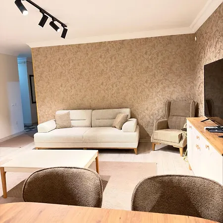 Luxury In A Great Location 10